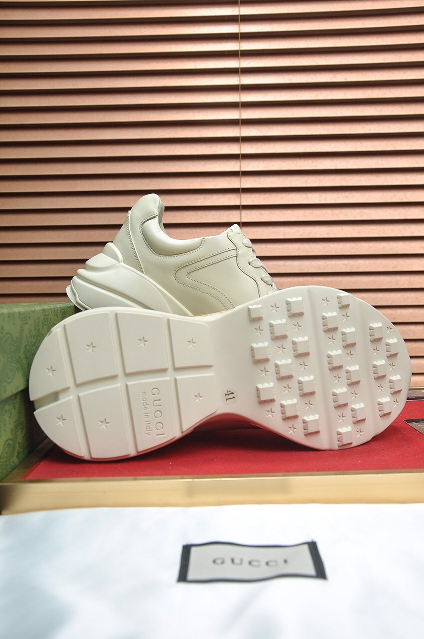 Gucci Off-White Graphic Sneakers - Layered Upper And Sculpted Sole